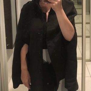 -Trendy Black cape coat
